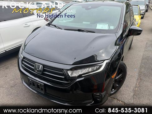 Used 2024 Honda Odyssey Sport image 1