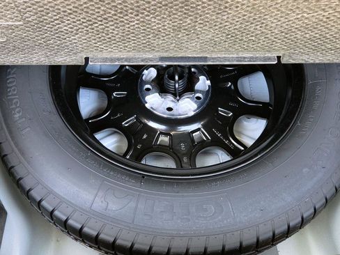 Certified 2025 Volkswagen Tiguan S FWD image 60