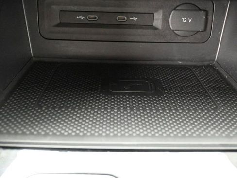 Used 2023 Volkswagen Atlas SE w/ Panoramic Sunroof Package image 24