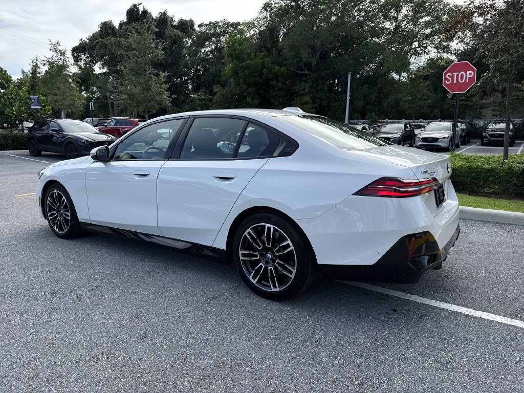 Used 2026 BMW 530i xDrive AWD/4WD image 12