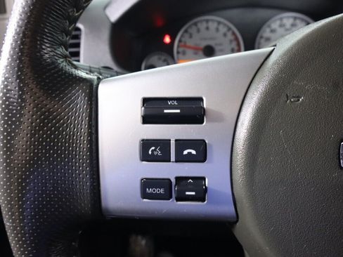 Used 2019 Nissan Frontier PRO-4X AWD/4WD image 12