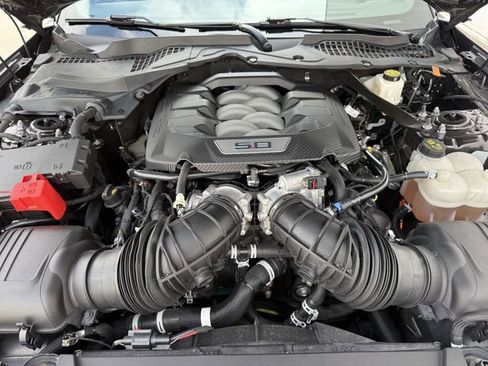 Used 2024 Ford Mustang GT Premium image 31