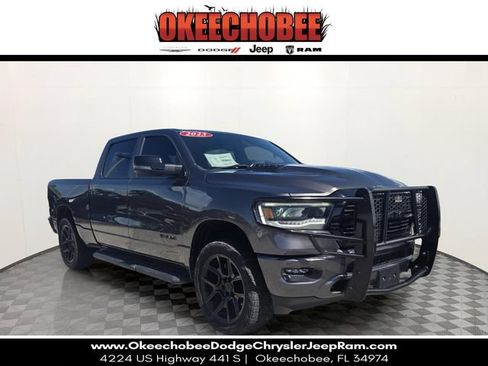 Used 2023 RAM 1500 Laramie AWD/4WD image 1