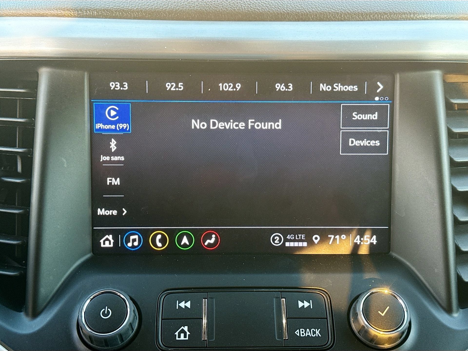 Used 2023 GMC Acadia SLT AWD/4WD image 15