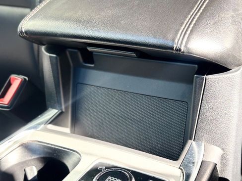 Certified 2021 Ford Explorer XLT w/ Equipment Group 202A image 63