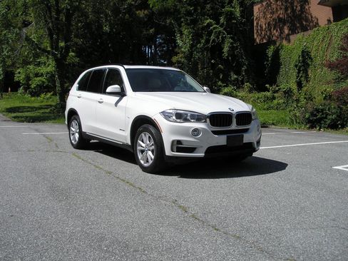 Used 2015 BMW X5 xDrive35i AWD/4WD image 1