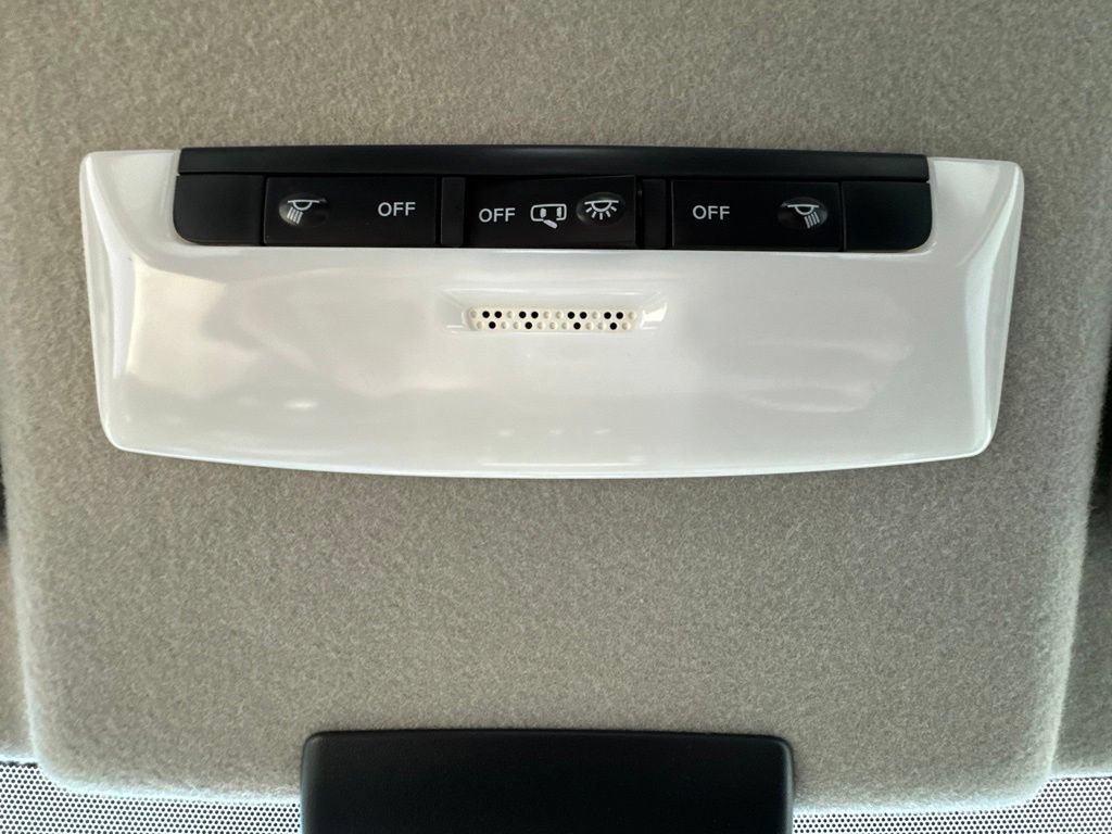 Used 2025 Nissan Kicks Play S FWD image 16