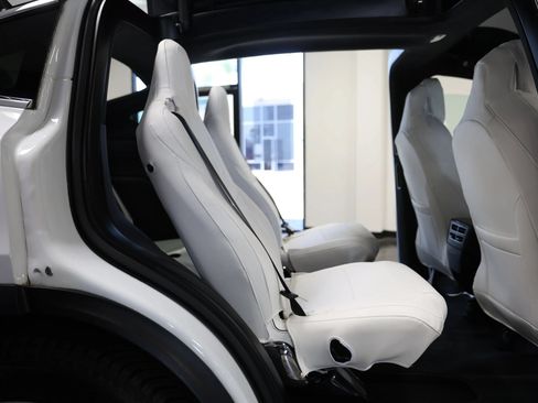 Used 2016 Tesla Model X Performance AWD/4WD image 44