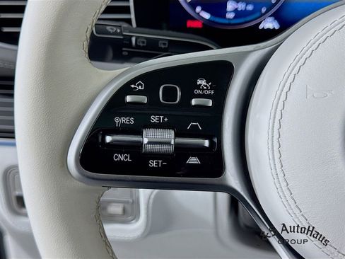 Used 2023 Mercedes-Benz Maybach GLS 600 4MATIC image 13