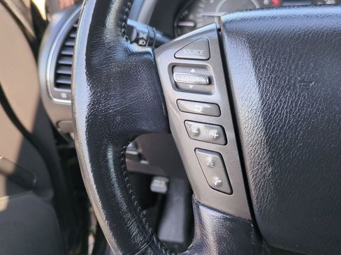 Used 2019 Nissan Armada Platinum image 25