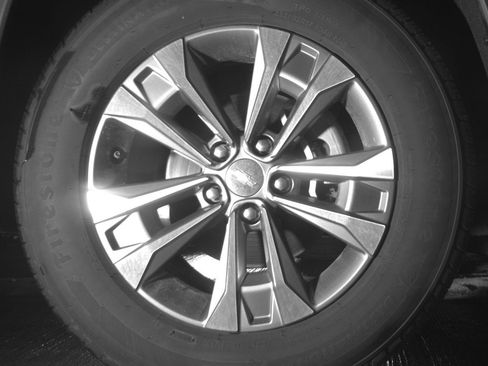 Used 2025 Chevrolet Equinox LT FWD image 13