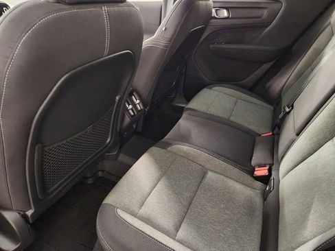 Used 2023 Volvo XC40 B4 Core w/ Protection Package Premier FWD image 30