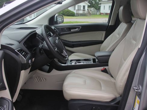 Certified 2022 Ford Edge Titanium AWD/4WD image 22