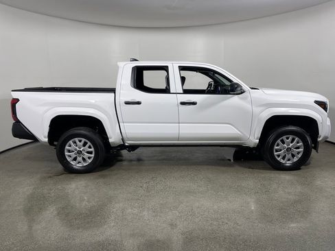 New 2026 Toyota Tacoma SR image 2