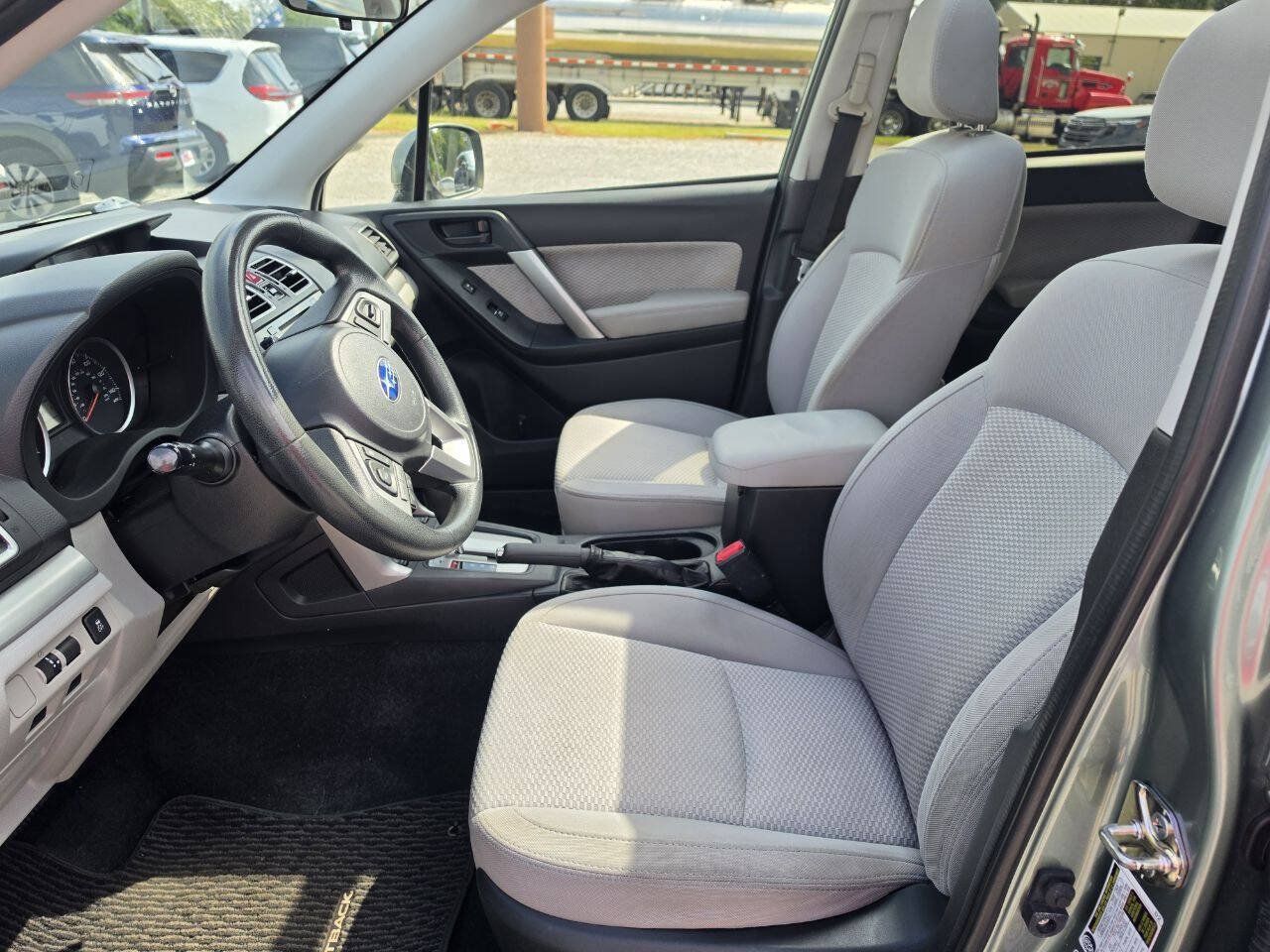 Used 2017 Subaru Forester 2.5i Premium w/ All-Weather Package AWD/4WD image 8