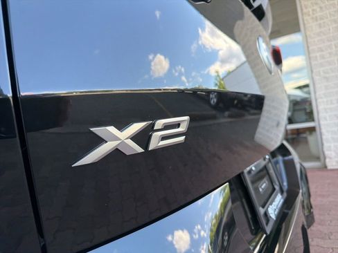 Used 2025 BMW X2 xDrive28i AWD/4WD image 9