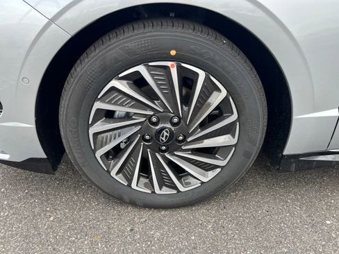 New 2026 Hyundai Sonata Limited image 24