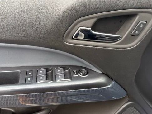 Used 2022 Chevrolet Colorado Z71 image 23