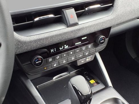 New 2026 Subaru Outback Premium image 28