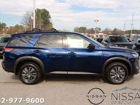 New 2026 Nissan Pathfinder SV AWD/4WD image 4