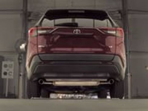 Used 2021 Toyota RAV4 LE FWD image 7