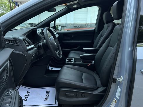 Used 2024 Honda Odyssey Sport image 26