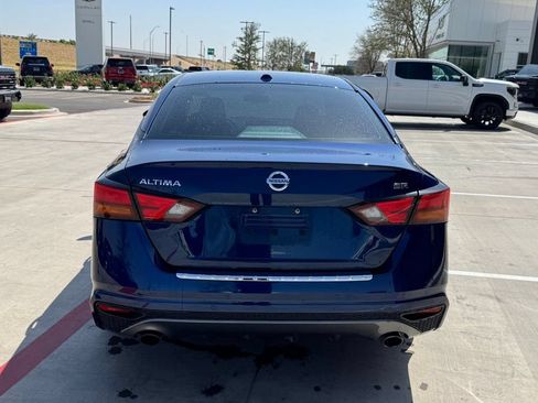 Used 2021 Nissan Altima 2.5 SR FWD image 6
