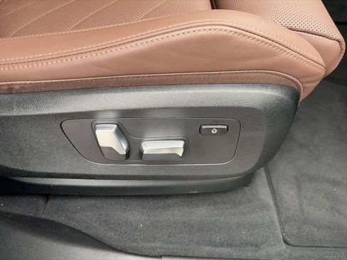 Used 2023 BMW X5 sDrive40i w/ Climate Comfort Package RWD image 37