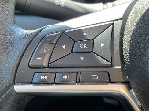 Used 2024 Nissan Sentra SV FWD image 29