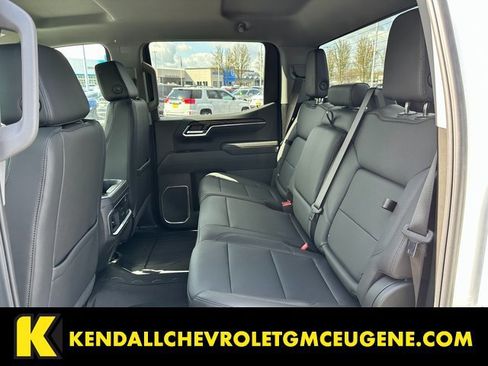 New 2025 GMC Sierra 1500 SLT w/ SLT Premium Package image 18