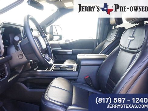 Used 2025 Ford F250 Platinum image 18