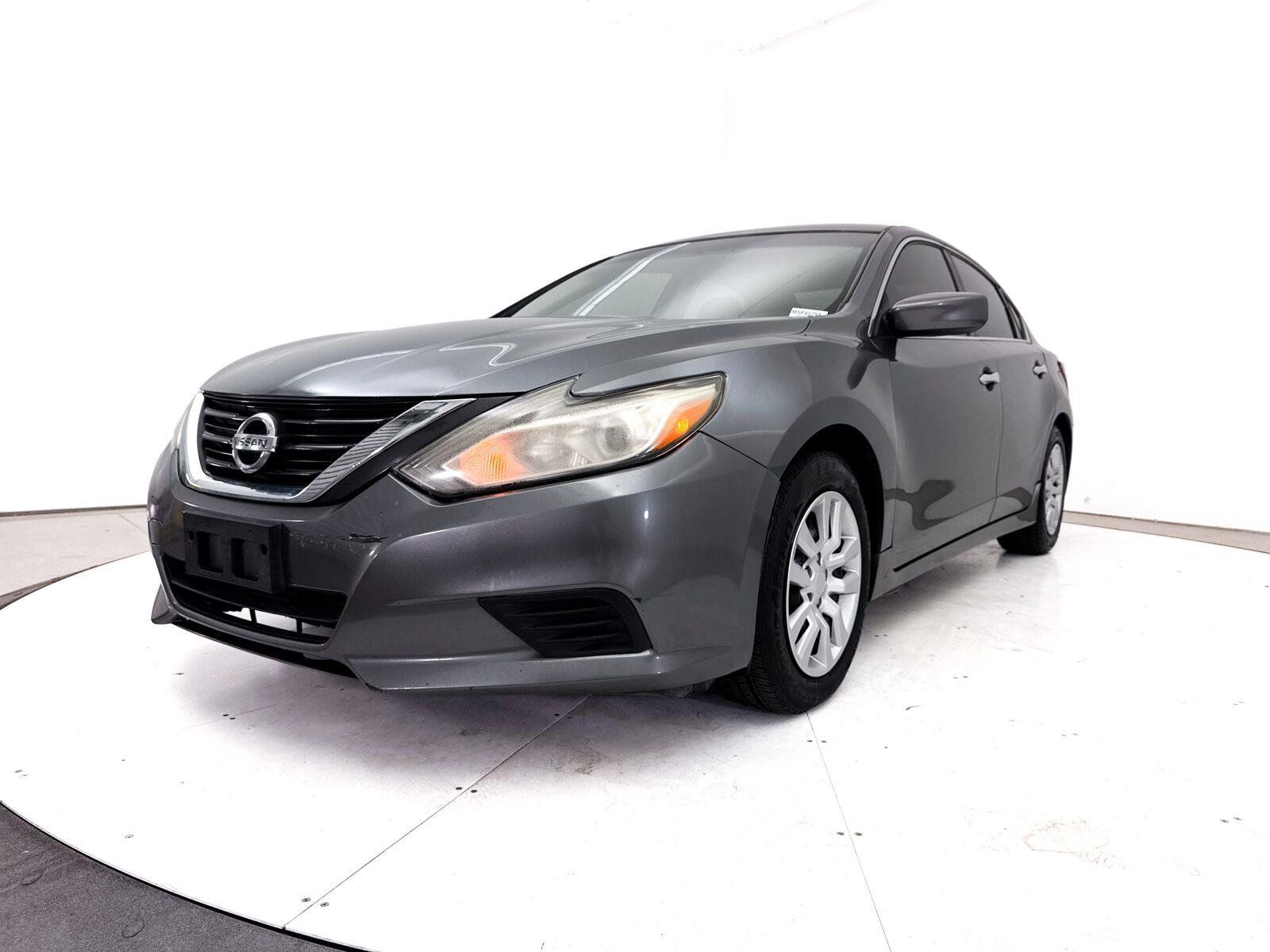 Used 2017 Nissan Altima 2.5 S w/ Power Driver Seat Package FWD image 3