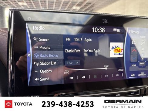 Used 2022 Toyota Highlander Platinum AWD/4WD image 23