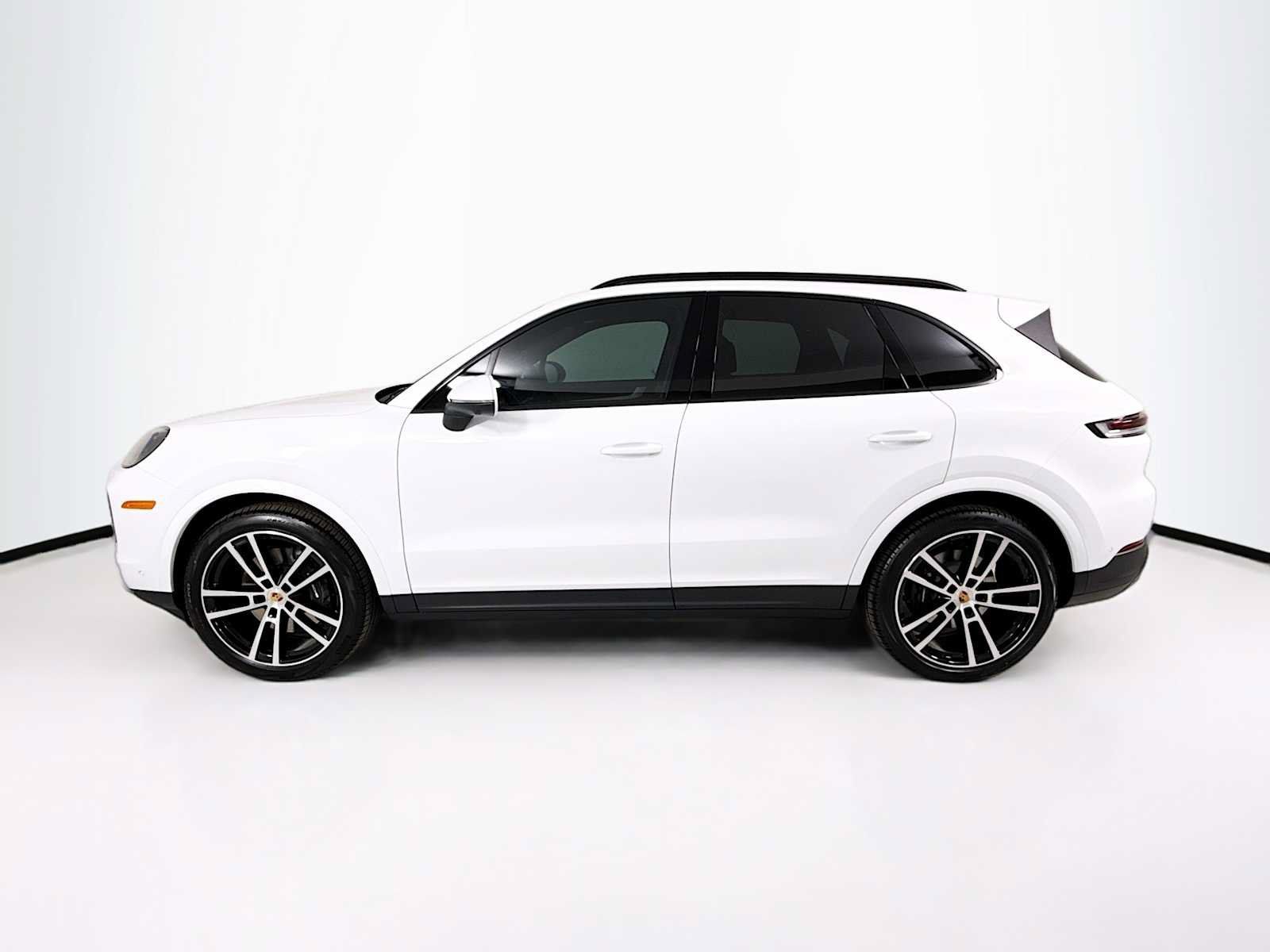 Used 2026 Porsche Cayenne AWD/4WD image 2