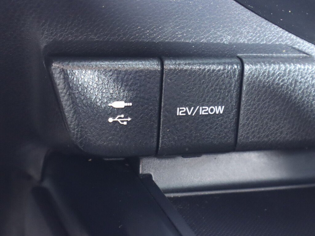 Used 2019 Toyota Camry LE FWD image 23
