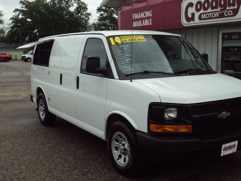 Used 2014 Chevrolet Express 1500 AWD image 2