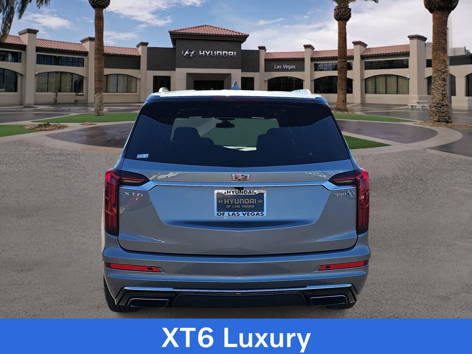 Used 2024 Cadillac XT6 Luxury w/ LPO, Floor Liner Package FWD image 7