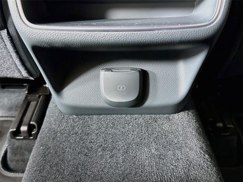 New 2027 Genesis GV70 2.5T Advanced AWD/4WD image 28