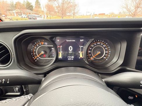 New 2025 Jeep Gladiator Mojave w/ Convenience Group image 29