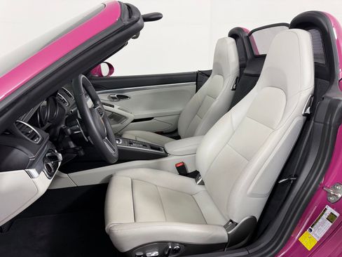 Certified 2025 Porsche 718 Boxster image 5