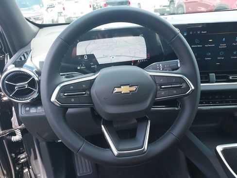 New 2027 Chevrolet Equinox LT w/ Convenience Package II AWD/4WD image 15