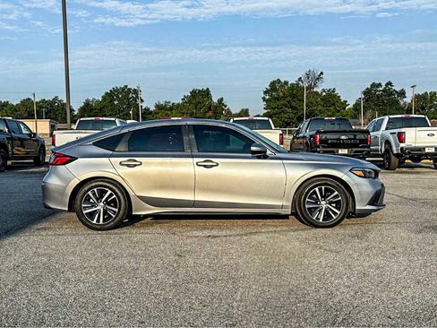 Used 2023 Honda Civic LX image 8