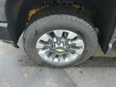 Used 2022 Chevrolet Silverado 2500 Custom w/ Custom Value Package image 29