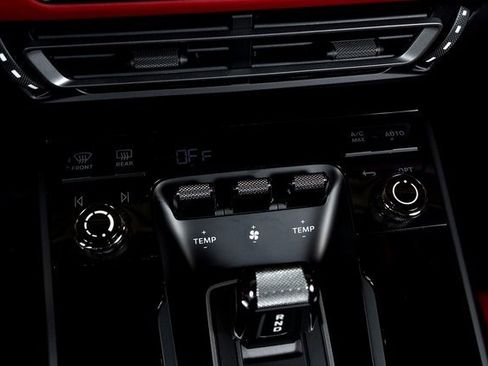 Used 2024 Porsche 911 Targa 4 GTS image 42