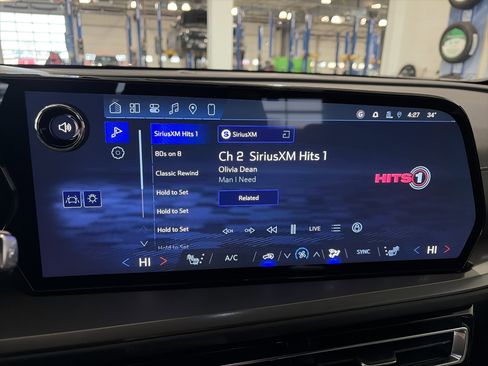 New 2026 Chevrolet Traverse LT w/ Midnight/Sport Edition image 22