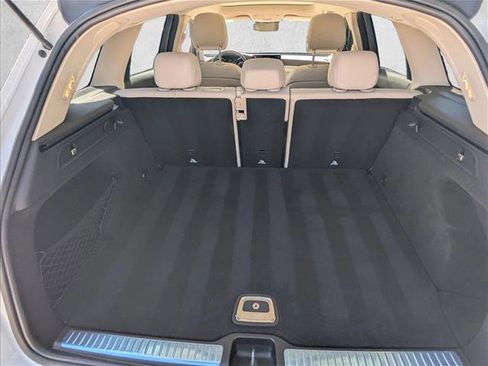 Used 2022 Mercedes-Benz GLC 300 image 6