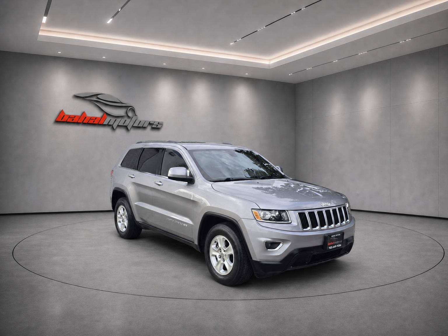 Used 2015 Jeep Grand Cherokee Laredo w/ Quick Order Package 23E RWD image 1