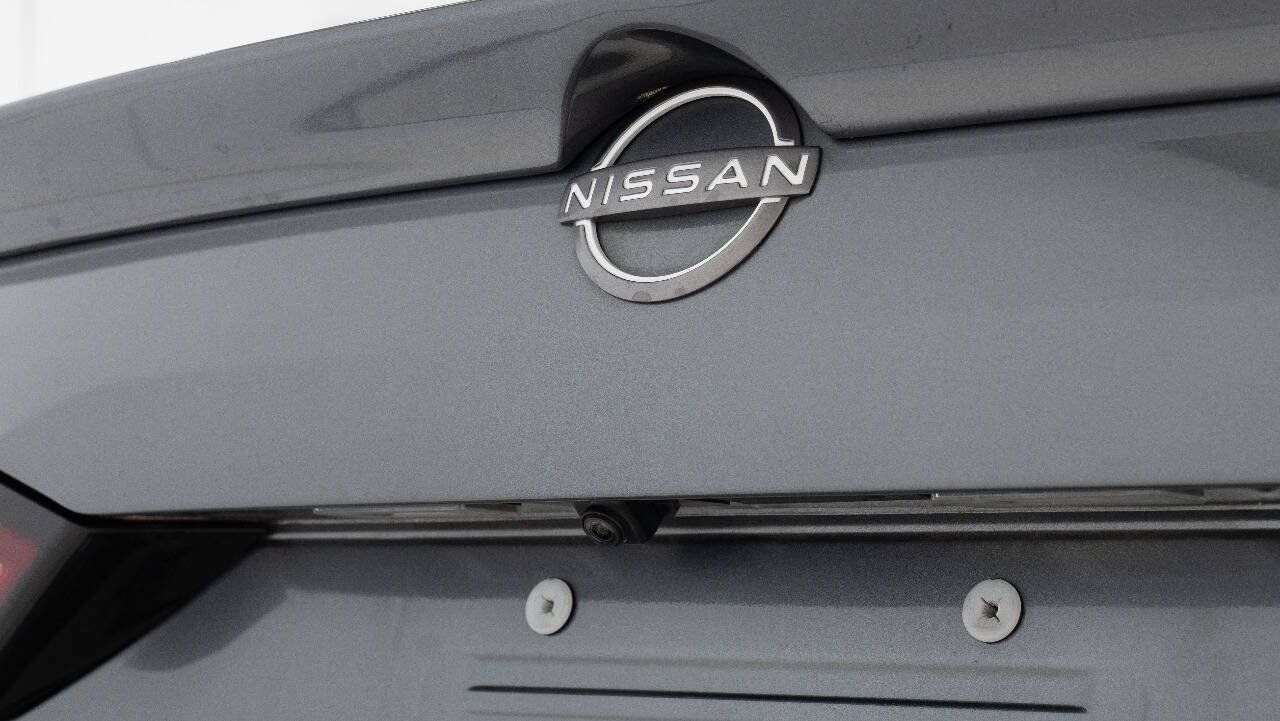 Used 2024 Nissan Altima 2.5 SR w/ SR Premium Package FWD image 17