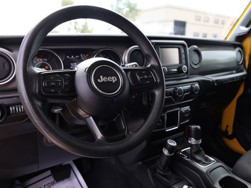 Used 2021 Jeep Wrangler Sport AWD/4WD image 20