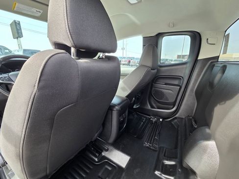 Used 2022 Chevrolet Colorado LT w/ Fleet Safety Package image 26